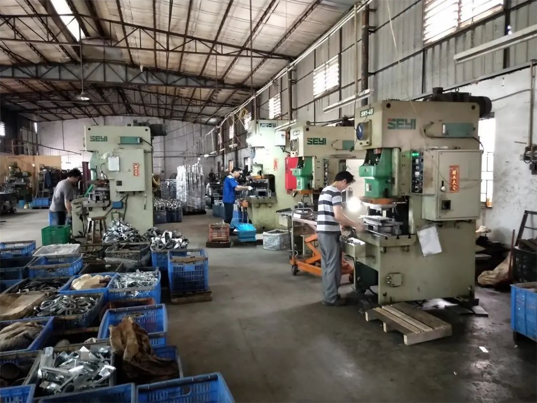 五金加工廠有機廢氣異味控制，Dejing的凈?除臭劑如何做到？